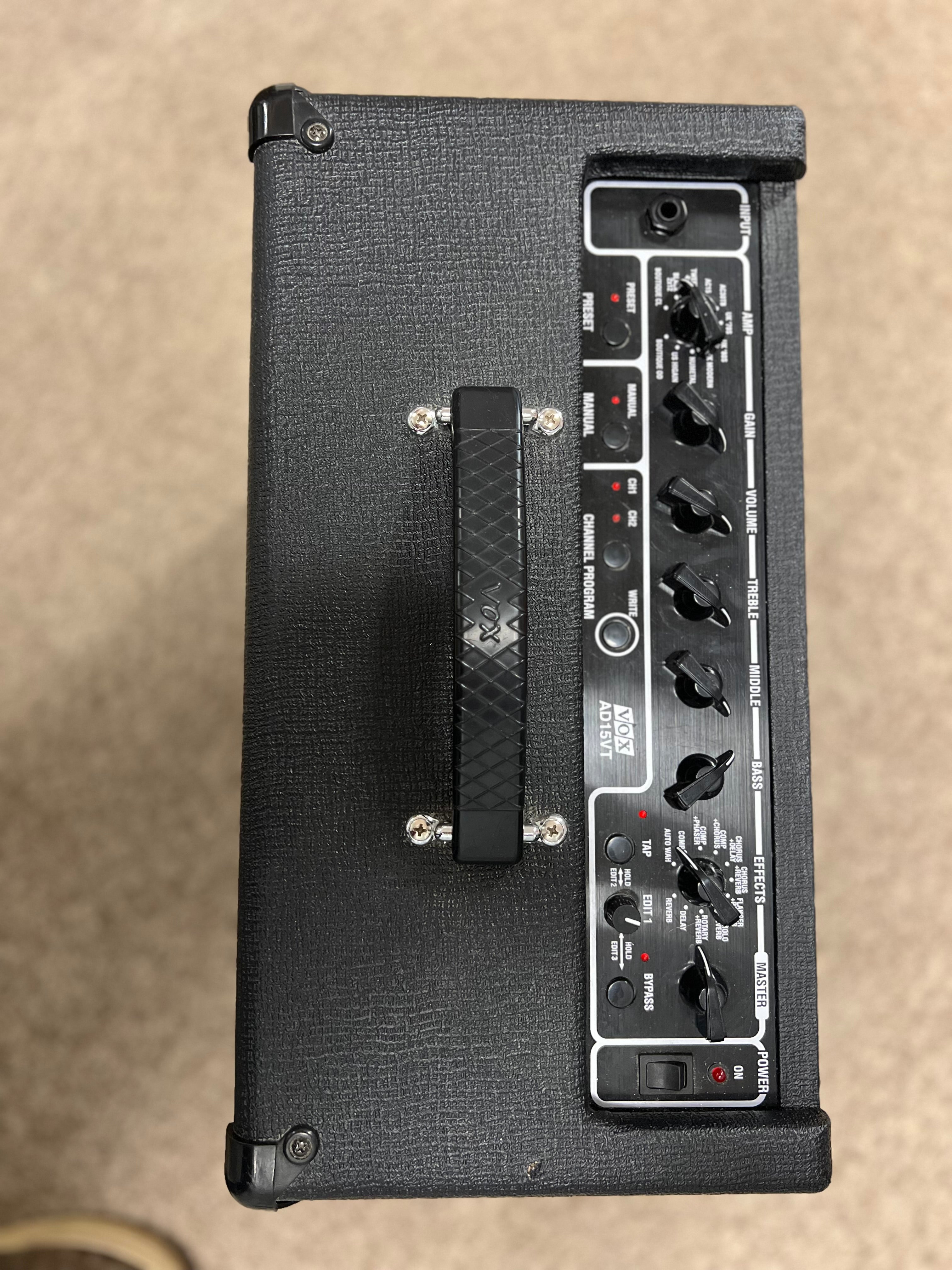 Used Vox AD15VT Valvetronix Guitar Amp