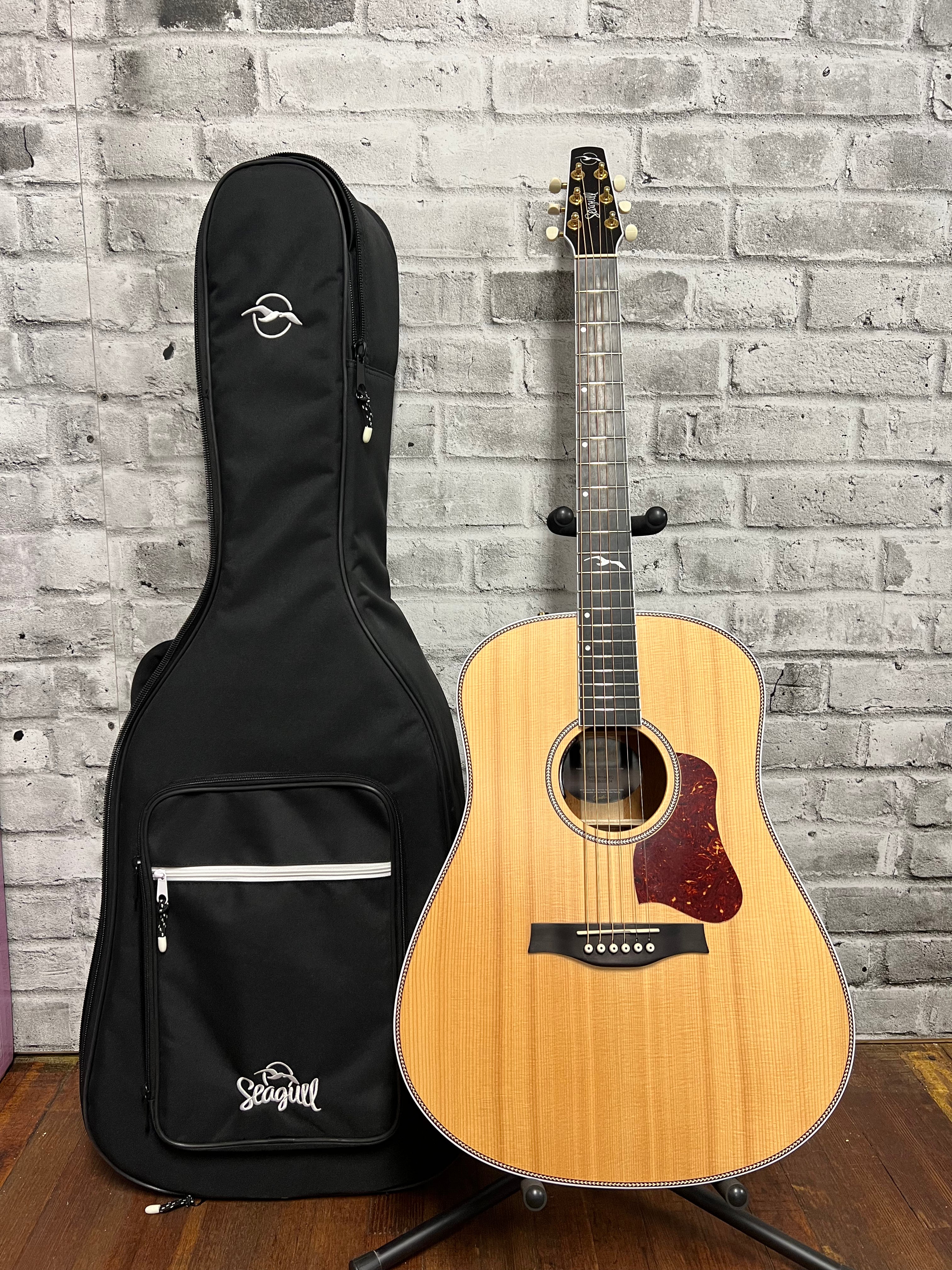 Used Seagull Artist Mosaic Anthem EQ w/ Bag