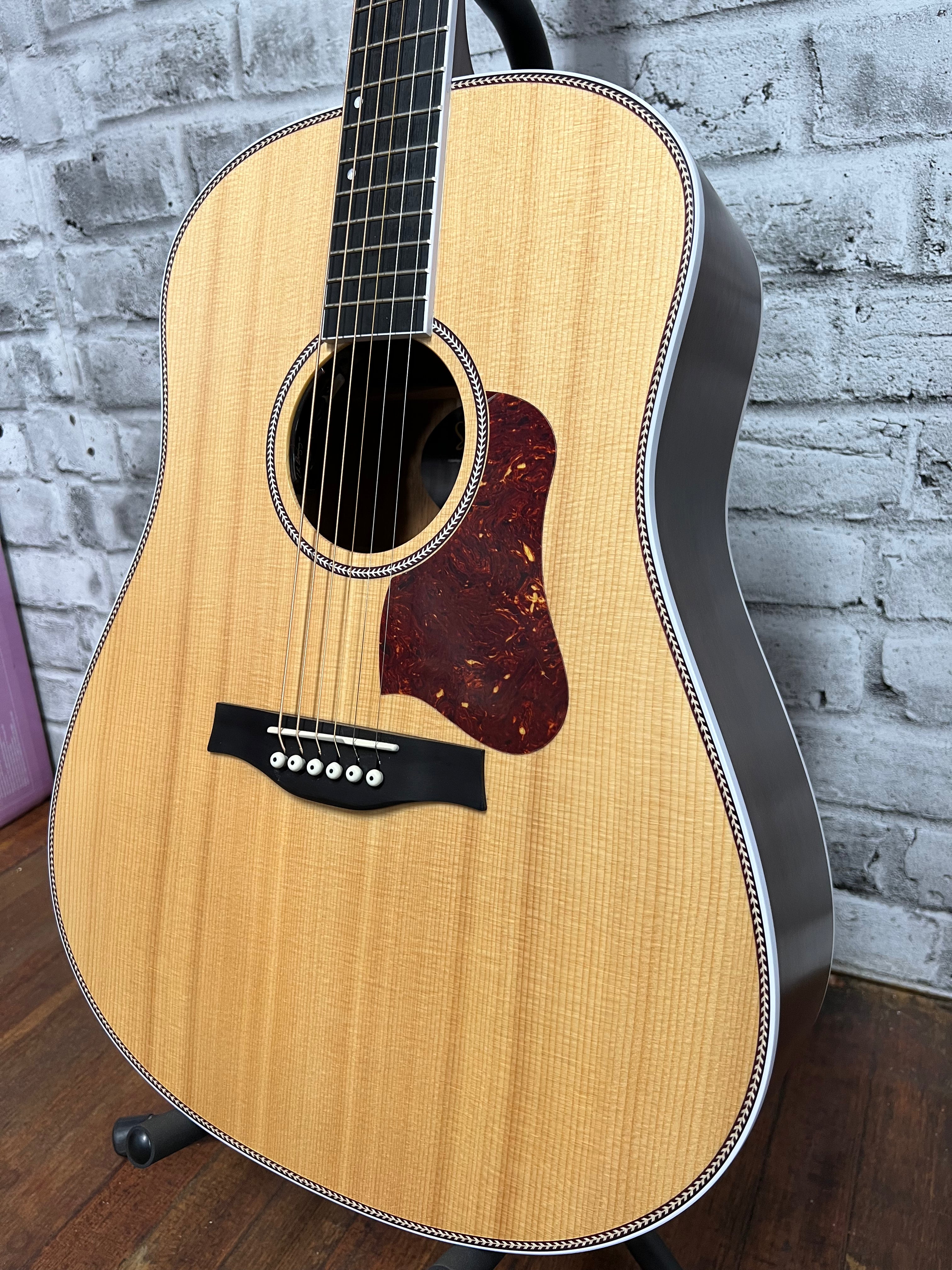 Used Seagull Artist Mosaic Anthem EQ w/ Bag