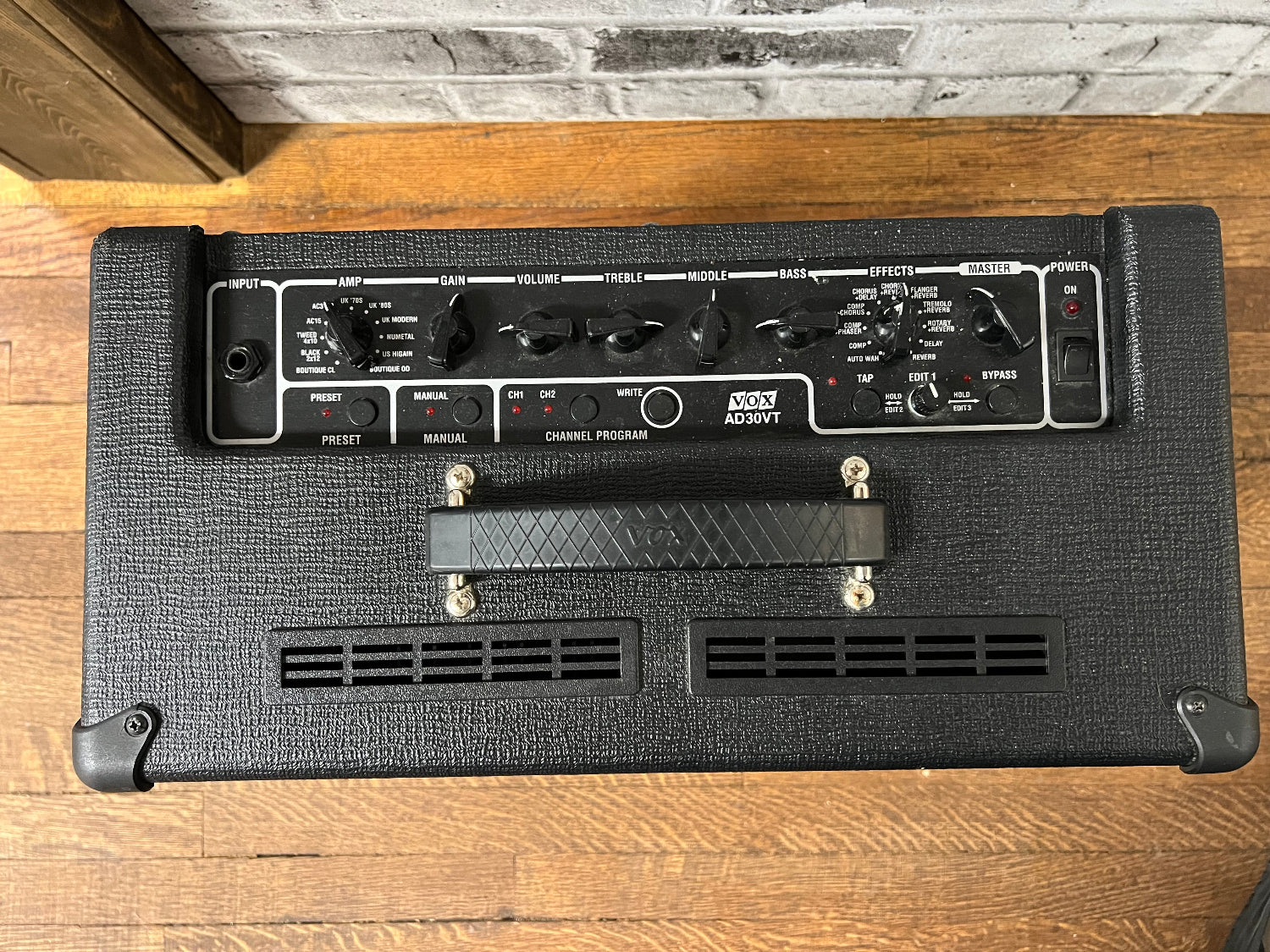 Used Vox AD30VT 30 Watt Modeling Guitar Amp