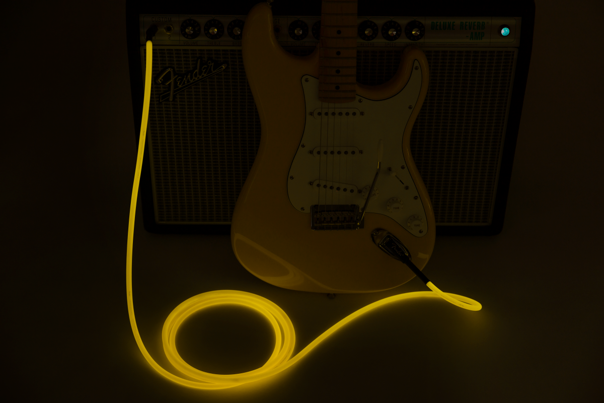Fender Professional Glow in the Dark Cable, Orange, 18.6"
