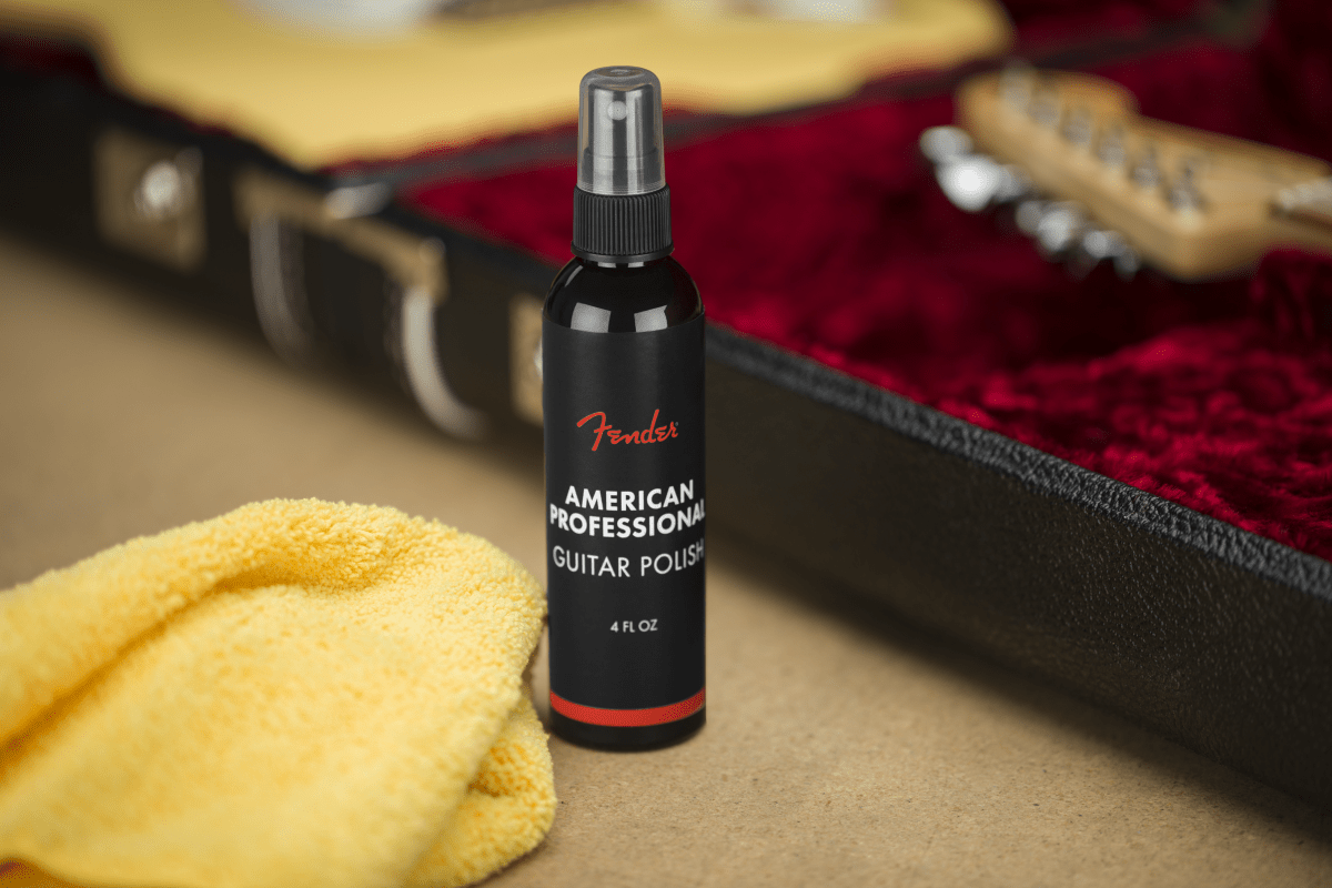 Fender Polish & Cloth Care Kit (2 Pack) by FMIC