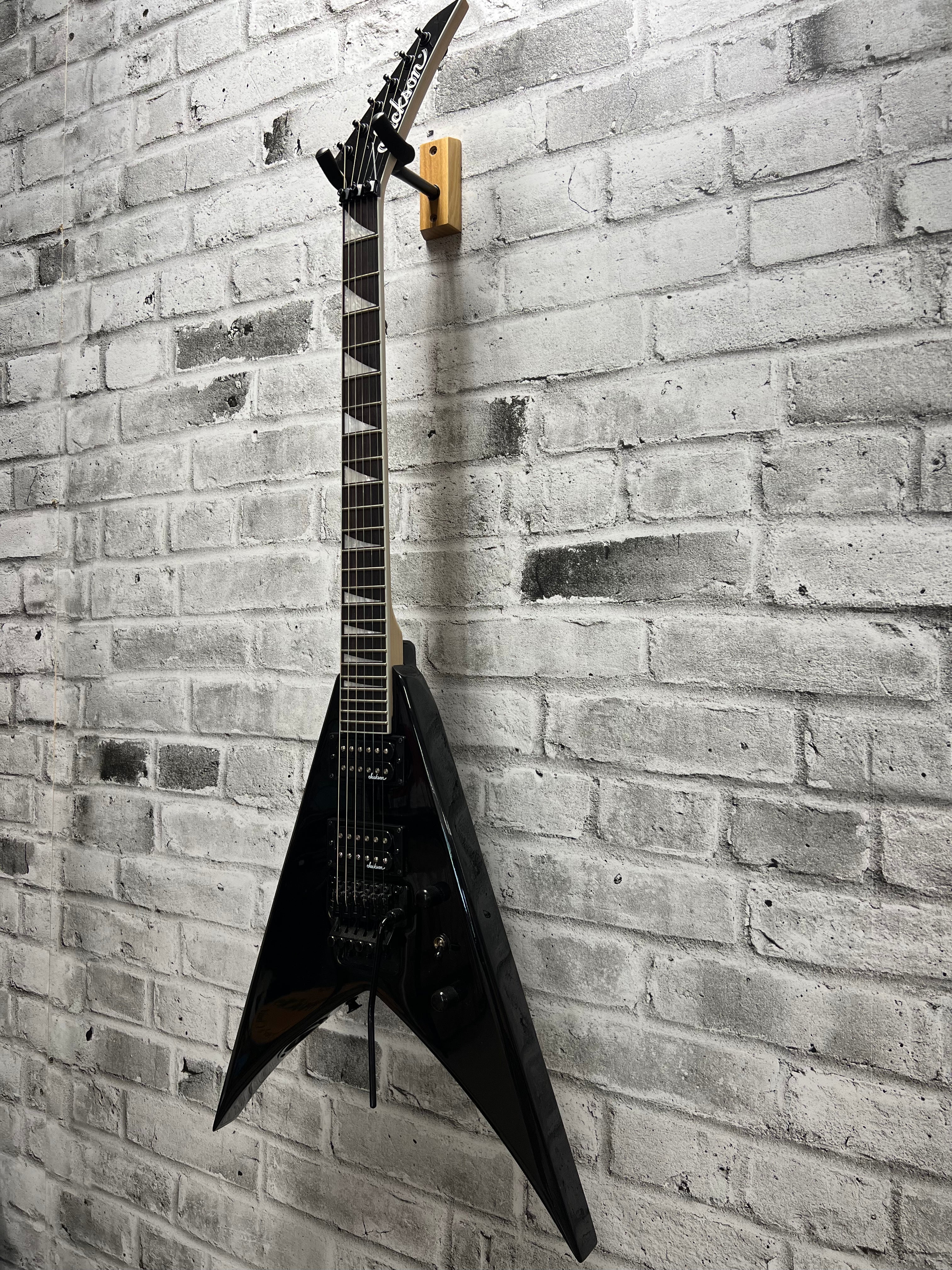 Used Jackson JS Series King V™ JS32, Gloss Black, Floyd Rose