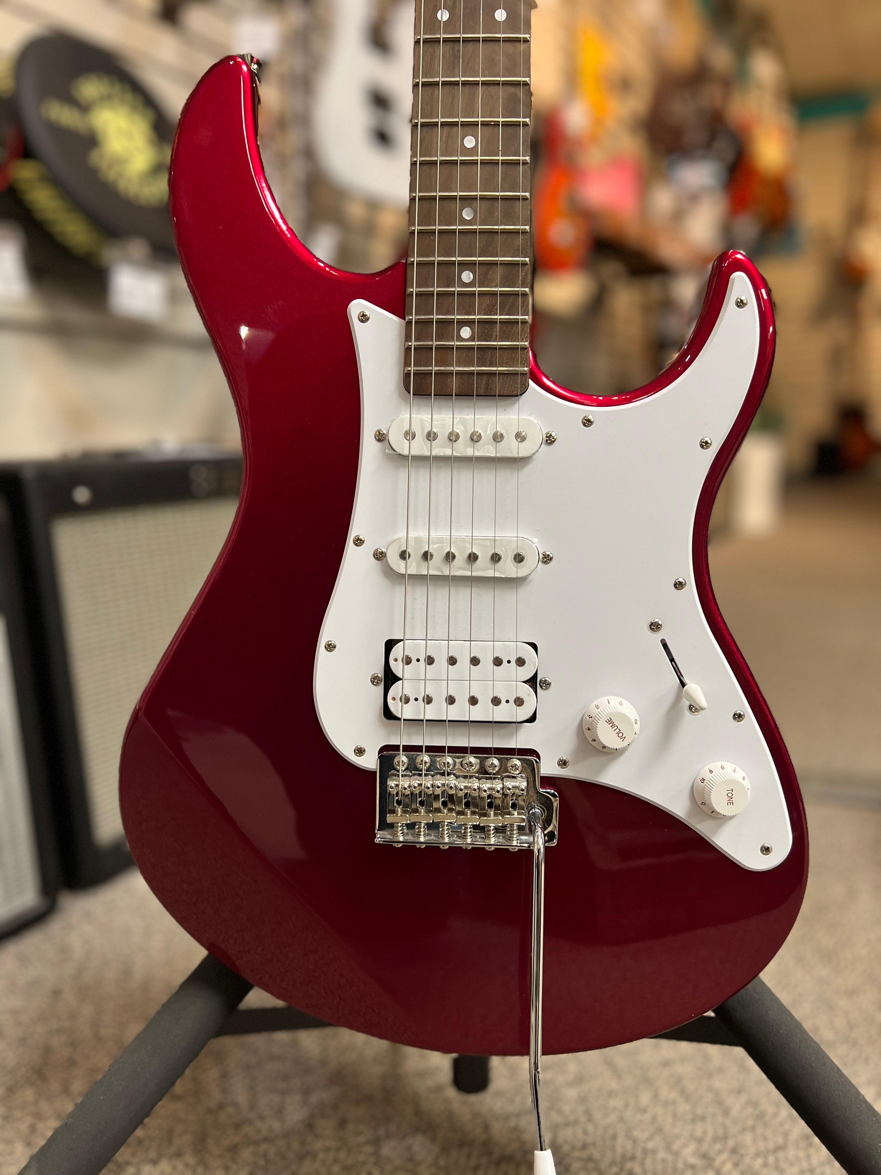 Used Yamaha Pacifica PAC012 Metallic Red