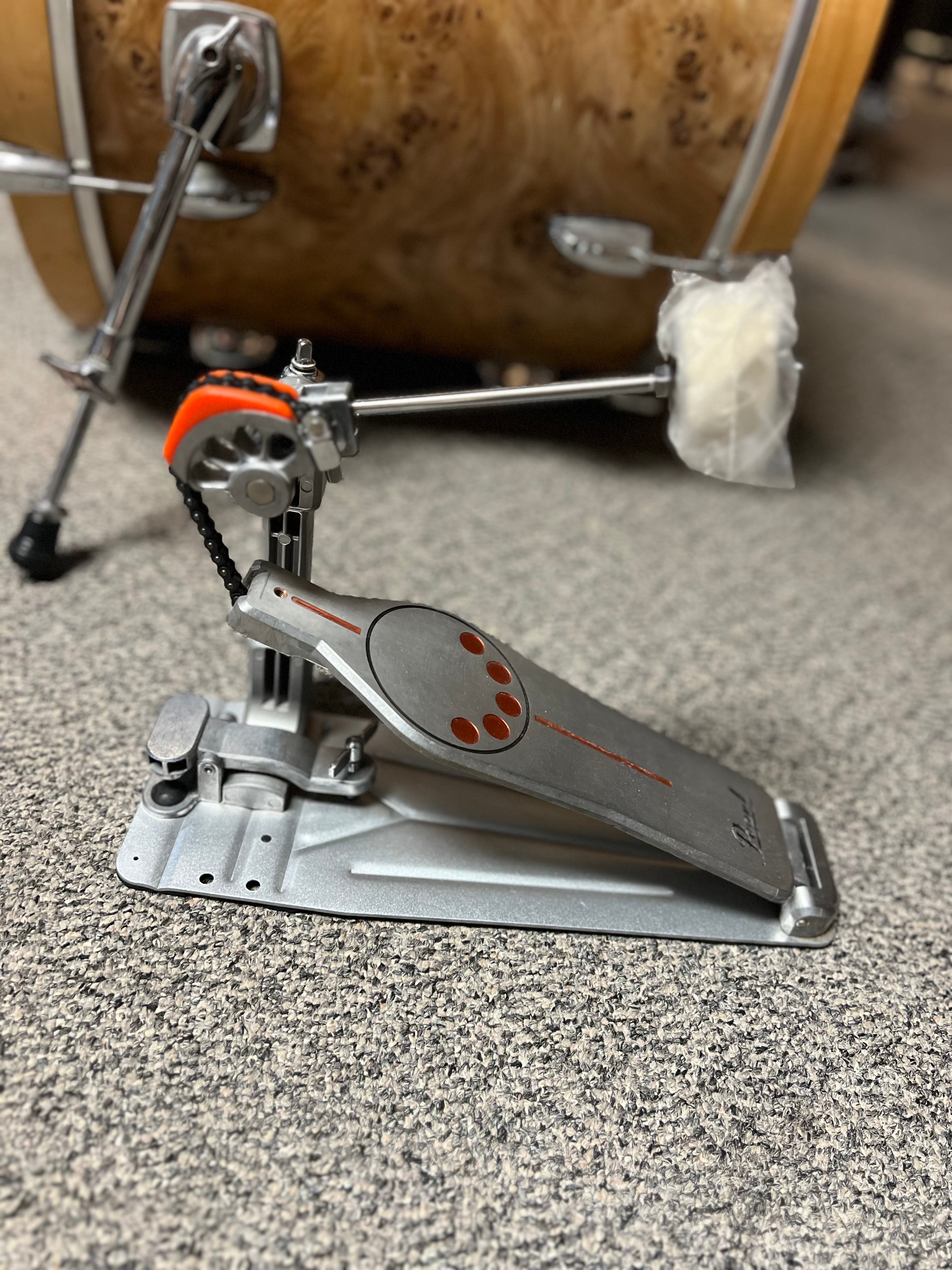 Demo Pearl Demonator Single Bass Drum Pedal (P-930)