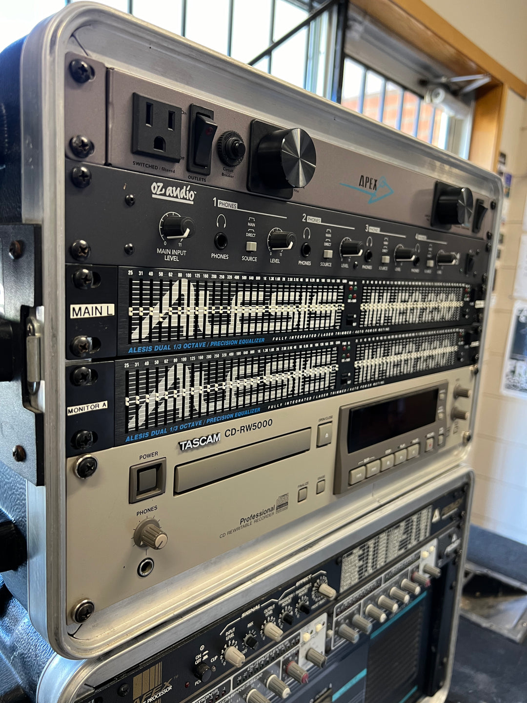 5000 Cd Rack Used Tascam CD-RW5000 Rack Mounted CD Recorder – Faders Music Inc.