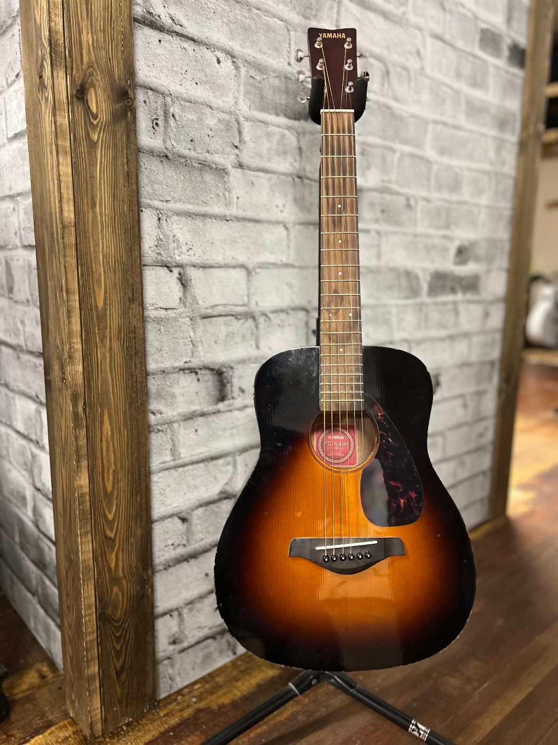 Used Yamaha FG Junior JR2 Acoustic, Tobacco Brown Sunburst