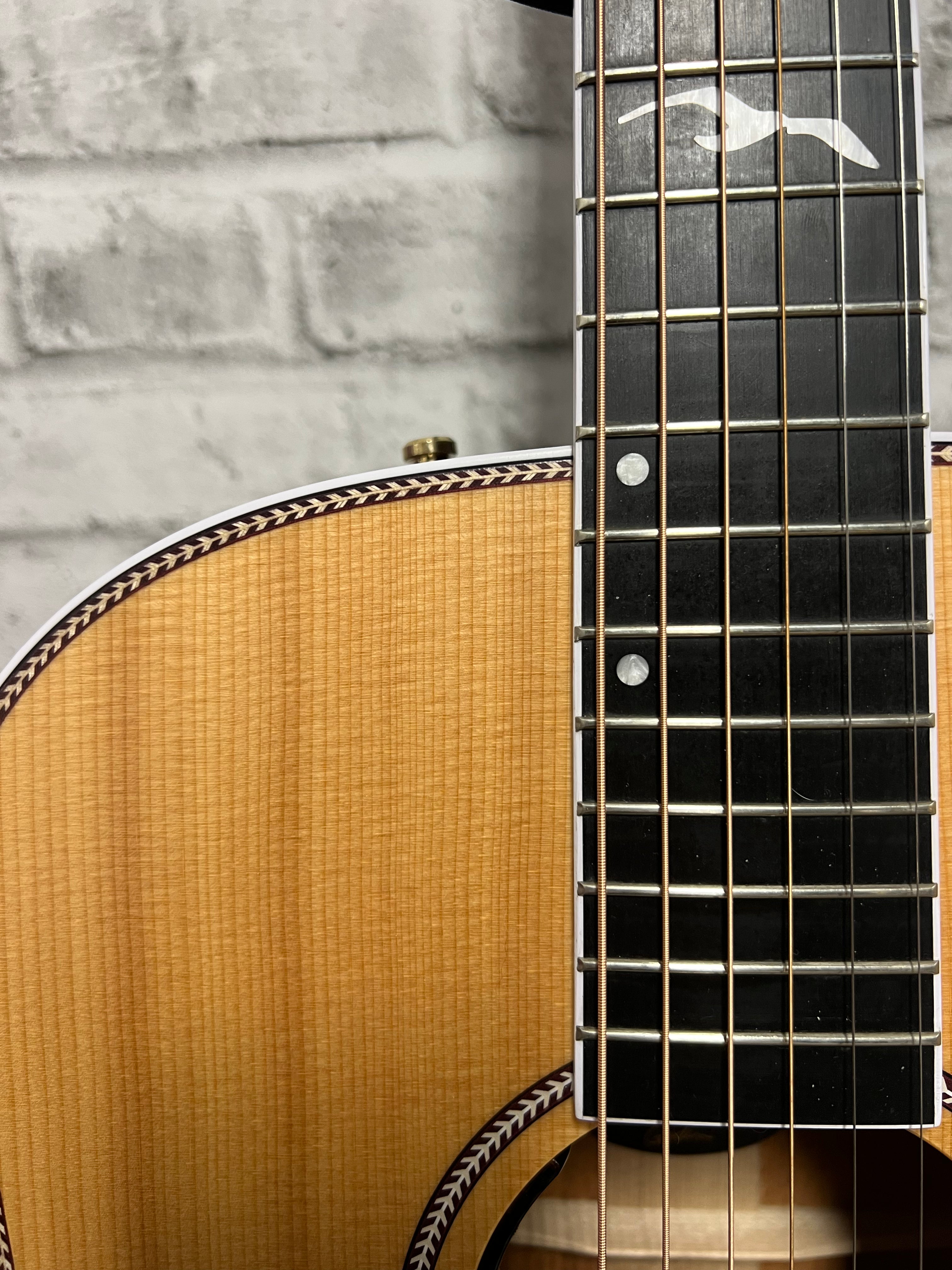 Used Seagull Artist Mosaic Anthem EQ w/ Bag