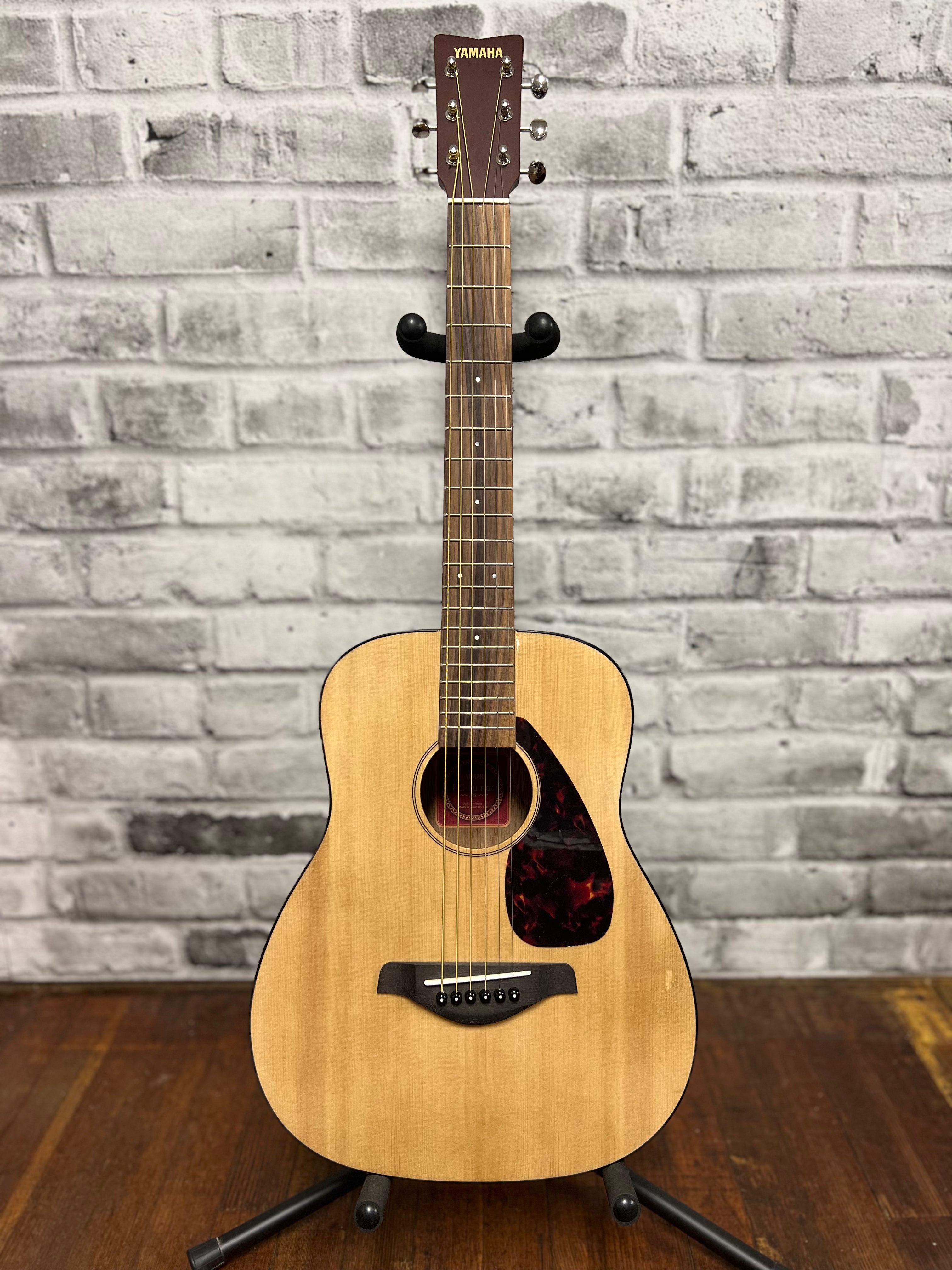 Used Yamaha FG Junior JR2 Acoustic, Natural (no case)