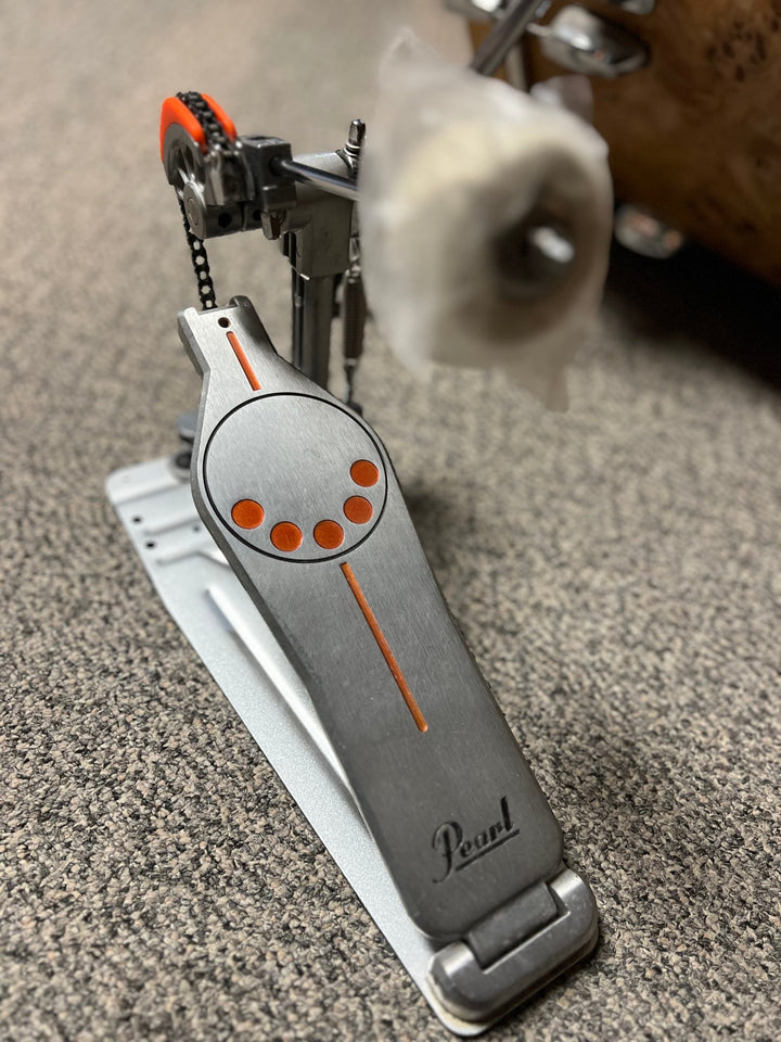 Demo Pearl Demonator Single Bass Drum Pedal (P - 930) by Used