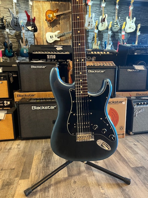 Used American Professional II Stratocaster®, Rosewood Fingerboard, Dark Night