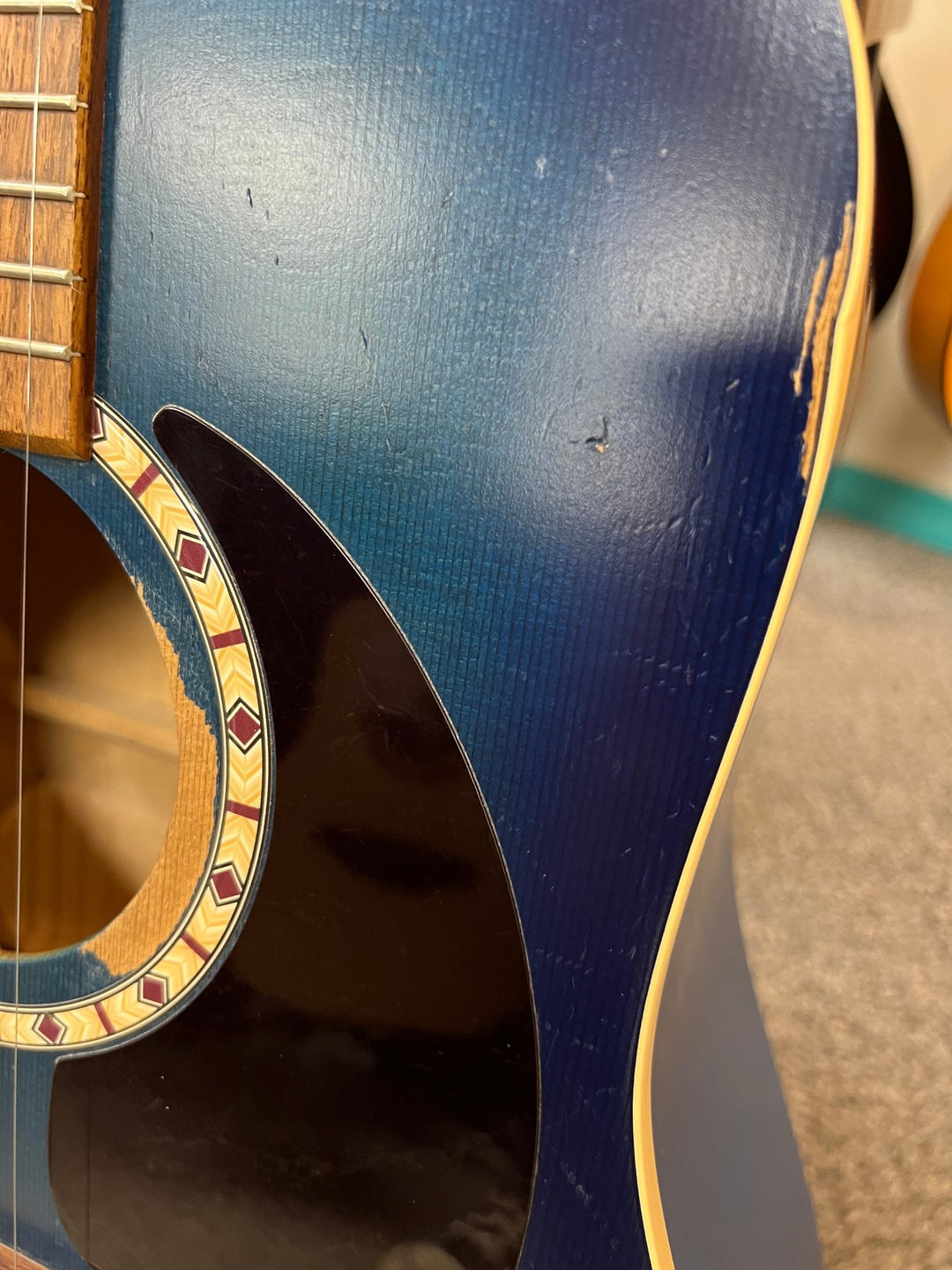 Used Art & Lutherie Cedar Blue Dreadnought Acoustic Guitar by Used