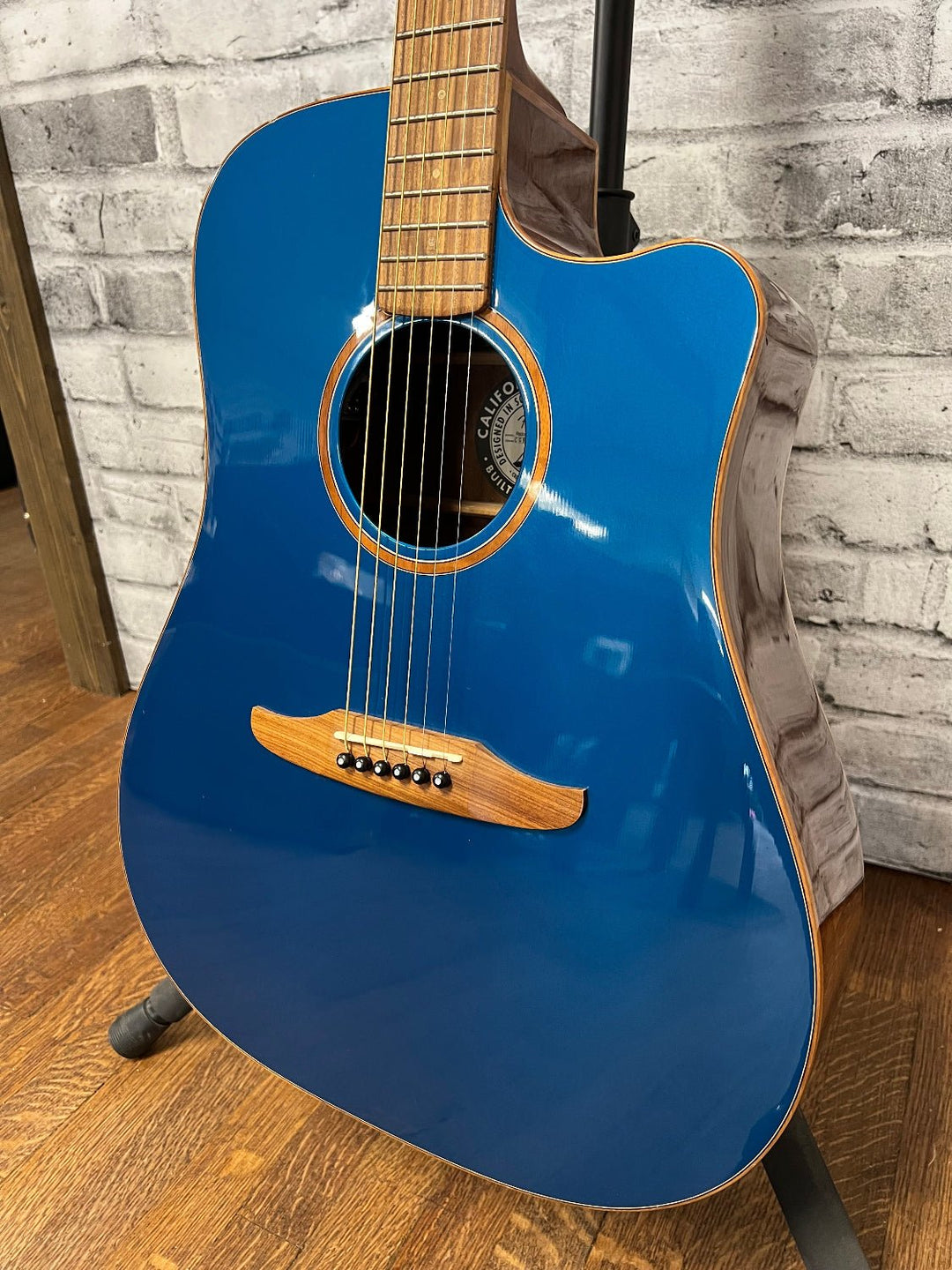 Used Fender Redondo Classic – Cosmic Turquoise (with Gig Bag) by Faders Music Inc.
