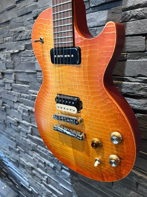 Used Gibson Gary Moore Signature Les Paul BFG 2010 by Faders Music Inc.