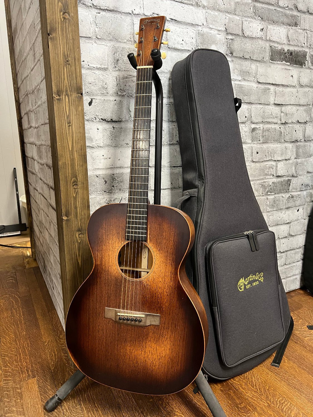 Used Martin 000 - 15M StreetMaster Acoustic Guitar w/ Gigbag by Faders Music Inc.