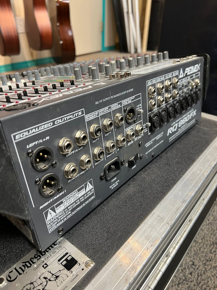 Used Peavey RQ 880 FX Powered Mixer by Used