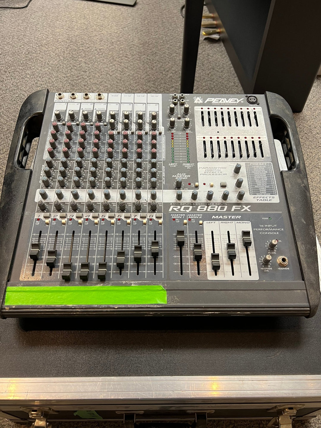 Used Peavey RQ 880 FX Powered Mixer by Used
