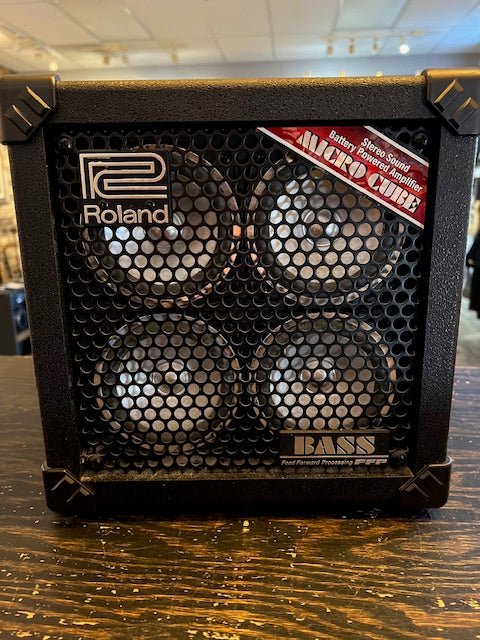 Used Roland Micro Cube Bass RX by Faders Music Inc.