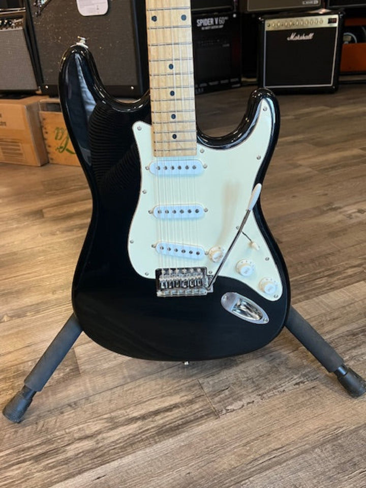 USED Samick Silvertone Stratocaster, Black by Used