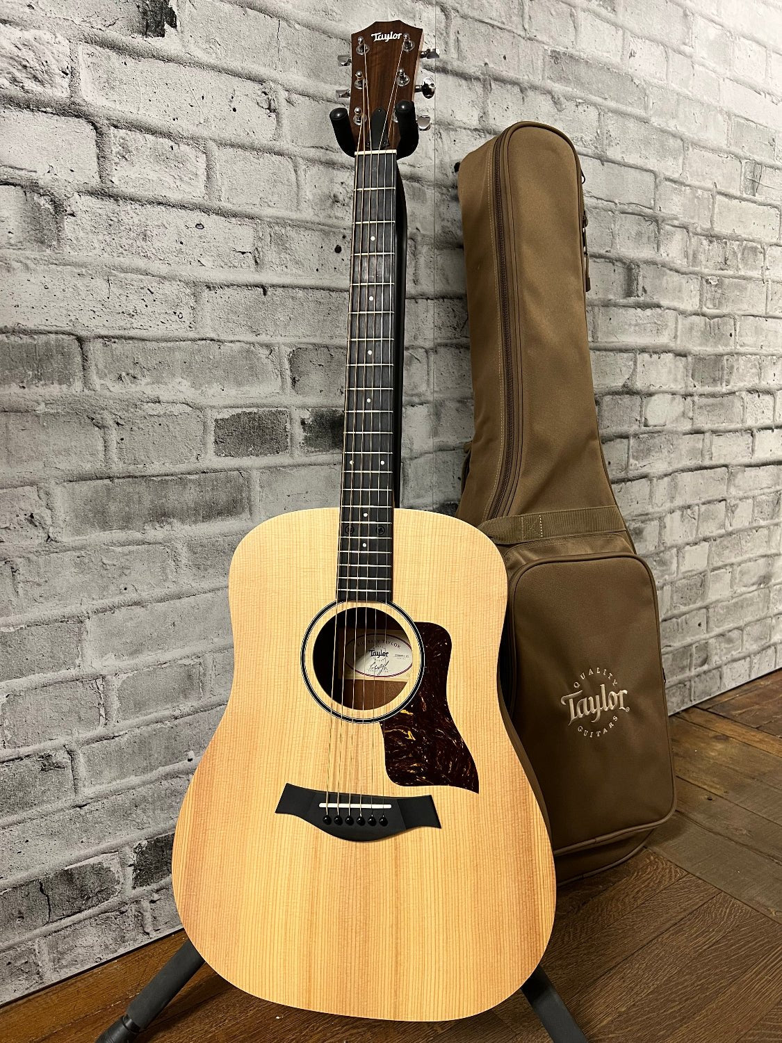 Used Taylor Big Baby Acoustic Guitar by Used