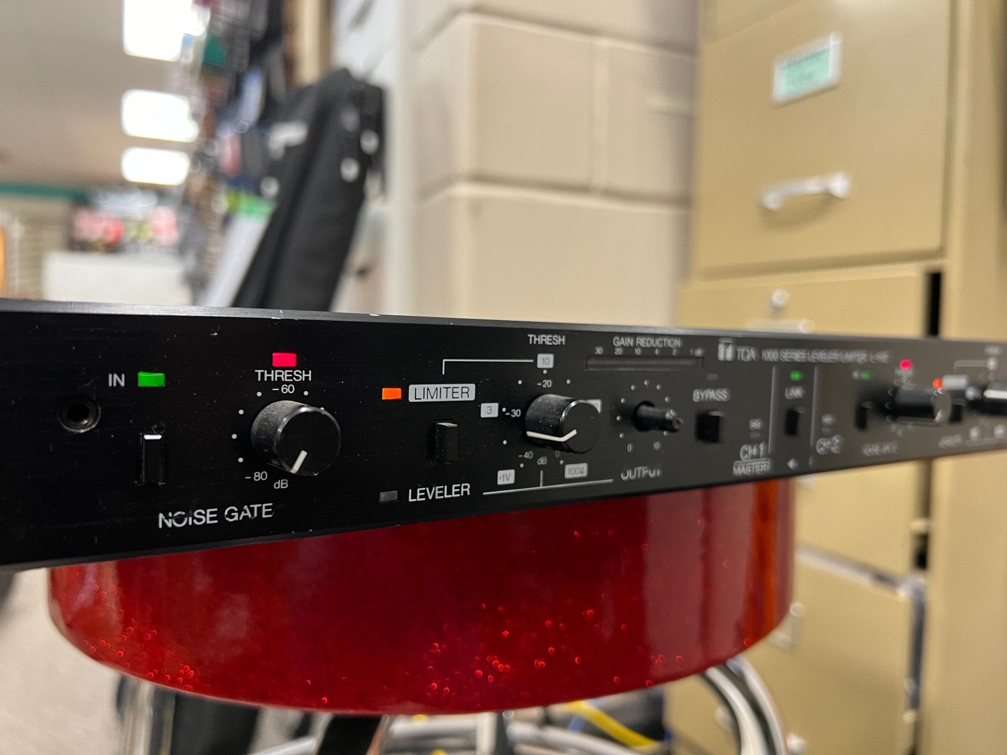 Used Toa L - 1102 Dual Leveler/Limiter by Used