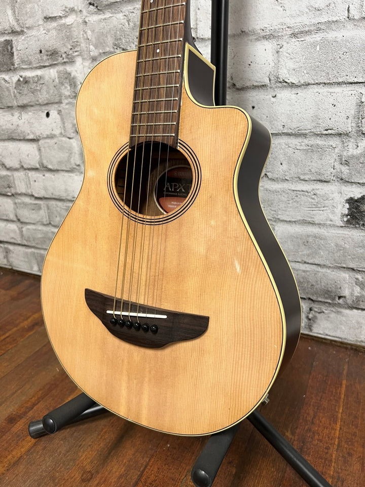 Used Yamaha APXT2 Acoustic/Electric Guitar - 3/4 size by Used