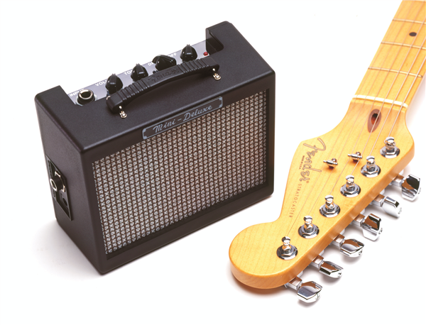 Fender MD20 Mini Deluxe™ Amplifier, Black