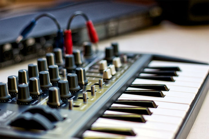 Arturia MicroBrute by Erikson Music