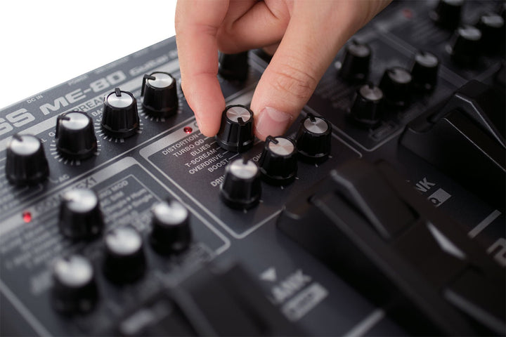 Boss ME - 80 Guitar Multiple Effects by Roland Canada