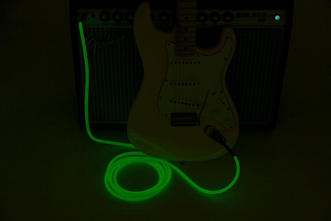 Fender Professional Glow in the Dark Cable, Green, 10' by FMIC