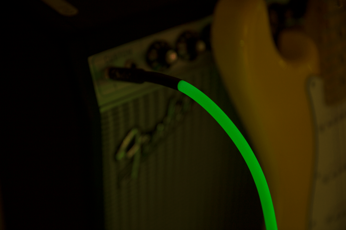 Fender Professional Glow in the Dark Cable, Green, 10' by FMIC