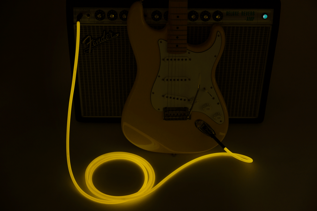 Fender Professional Glow in the Dark Cable, Orange, 10' by FMIC