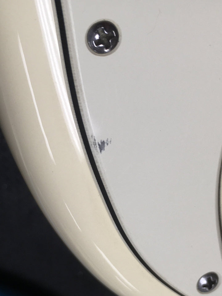 USED: 2009 Fender American Standard Stratocaster - Olympic White w/ Hard Shell Case by Faders Music Inc.