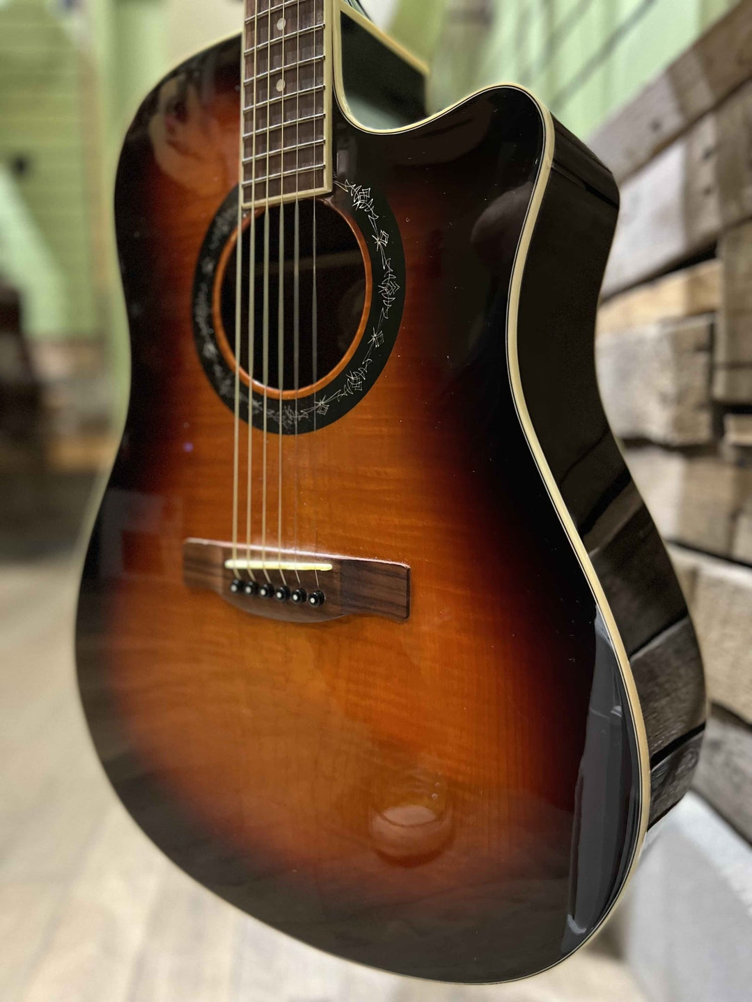 Used Fender T - Bucket 300 CE 3TS Acoustic/Electric by Faders Music Inc.